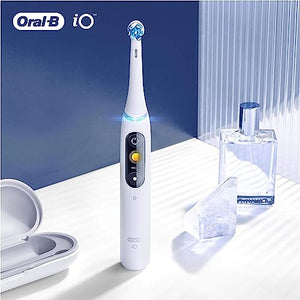 Oral-B iO Ultimate Clean Electric Toothbrush Head, Twisted & Angled Bristles for Deeper Plaque Removal, Pack of 4 Toothbrush Heads, White