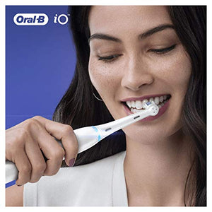 Oral-B iO Ultimate Clean Electric Toothbrush Head, Twisted & Angled Bristles for Deeper Plaque Removal, Pack of 4 Toothbrush Heads, White